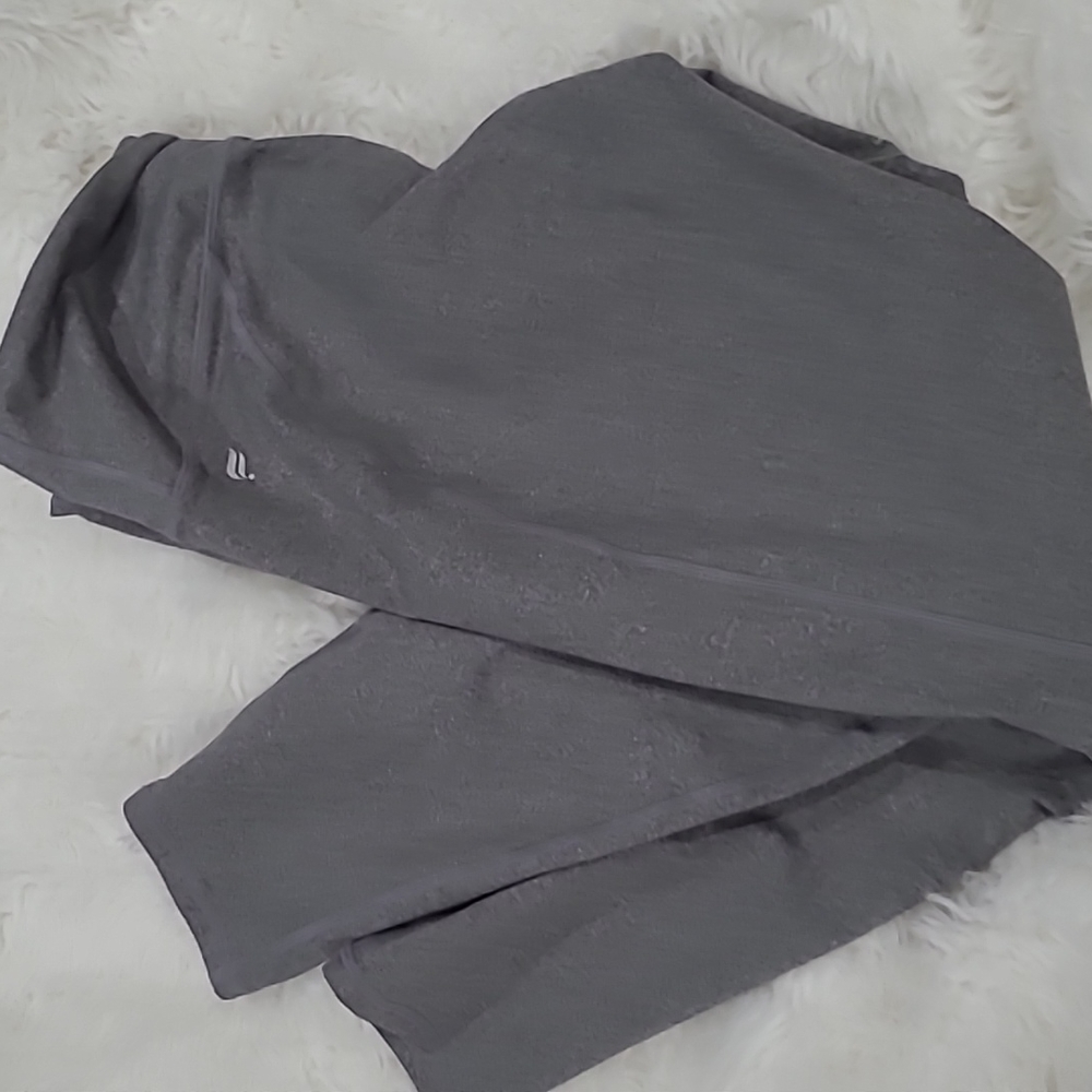 Fabletics crop leggings